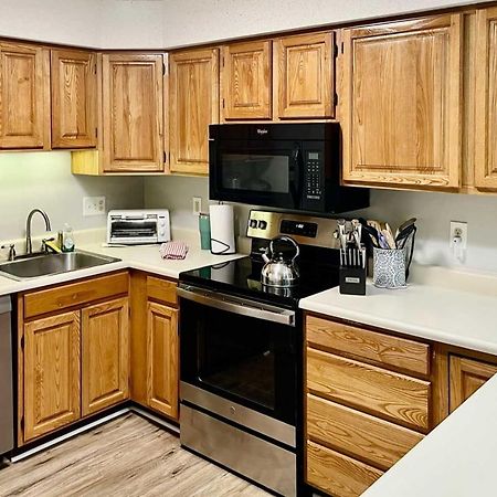 Lincoln Condo With Views, Pool, Hot Tub And Balcony! Exterior foto